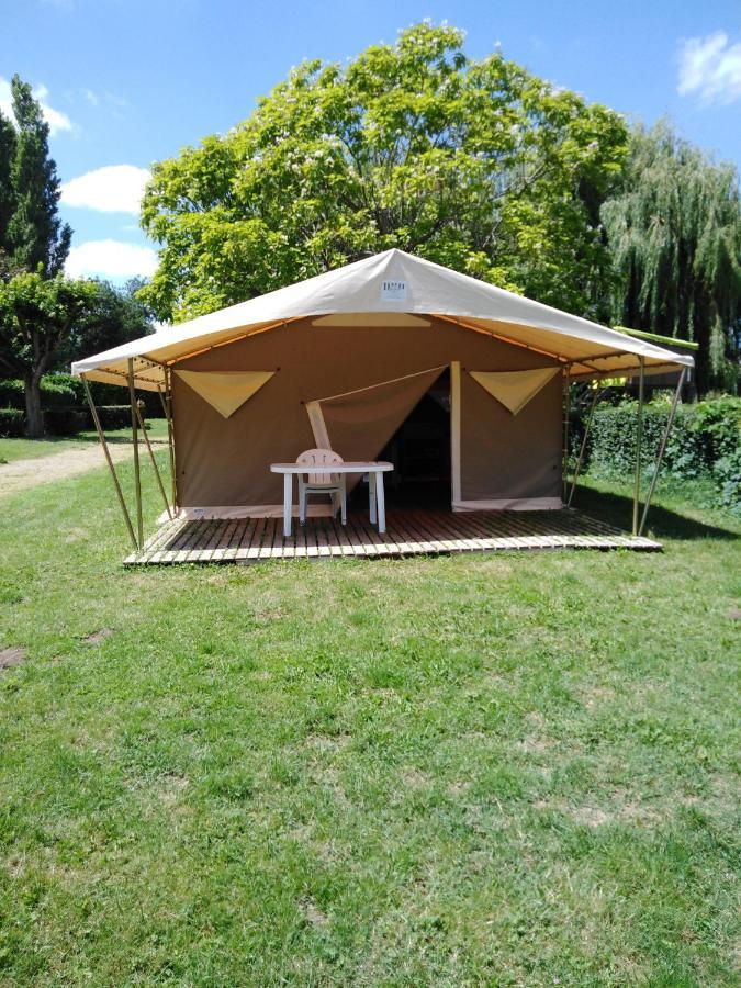 Tente Canadienne Marcilly-Sur-Vienne Exterior foto